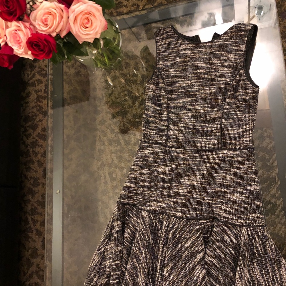 Medi dress